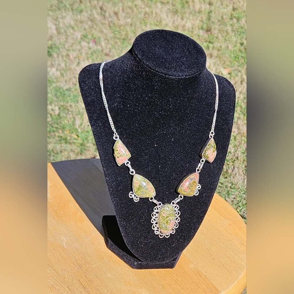 CHOOSE ONE. Unakite Pendant Necklace - Picture 4 of 4